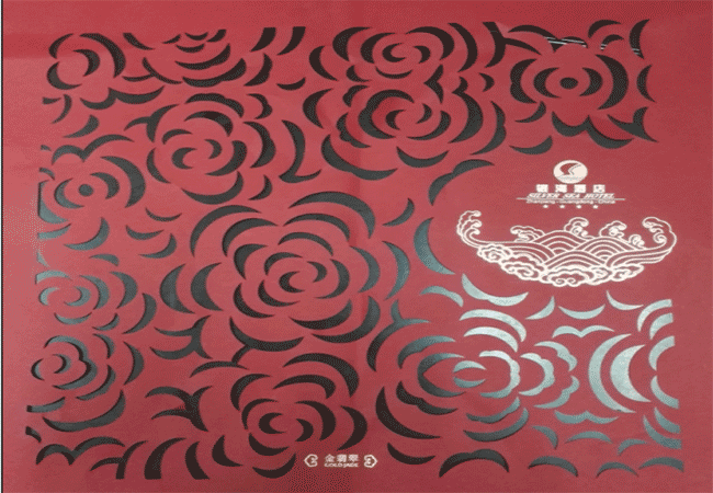 銀海酒店月餅（bǐng）包裝盒激光雕刻窗花