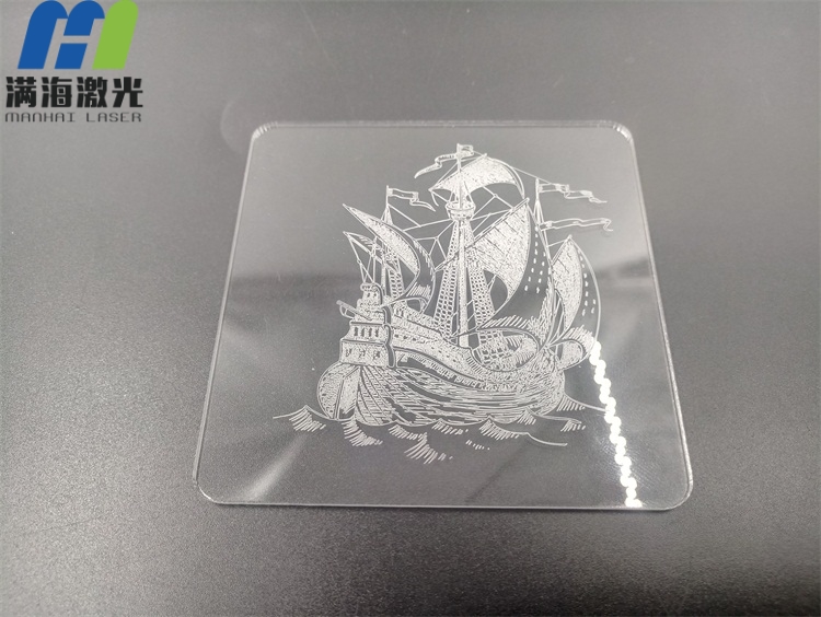 隨著人們物質（zhì）和精神生活水平的提升（shēng），個人環保（bǎo）意識（shí）亦不斷加強。所以絕大（dà）部份產品（pǐn）由之前的絲印移工藝（yì）上改用了激光雕刻工藝,因為激光雕刻（kè）具（jù）耐磨、耐高（gāo）溫、不褪色、環保等等優點、且實際操作中靈（líng）活多（duō）變（biàn）、易操作。激光雕刻應用（yòng）材質（zhì）比較廣,成刻（kè）字、印字的首先工藝。