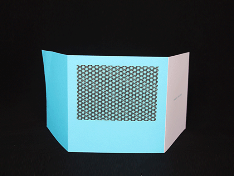 藍色卡紙激光鏤空
