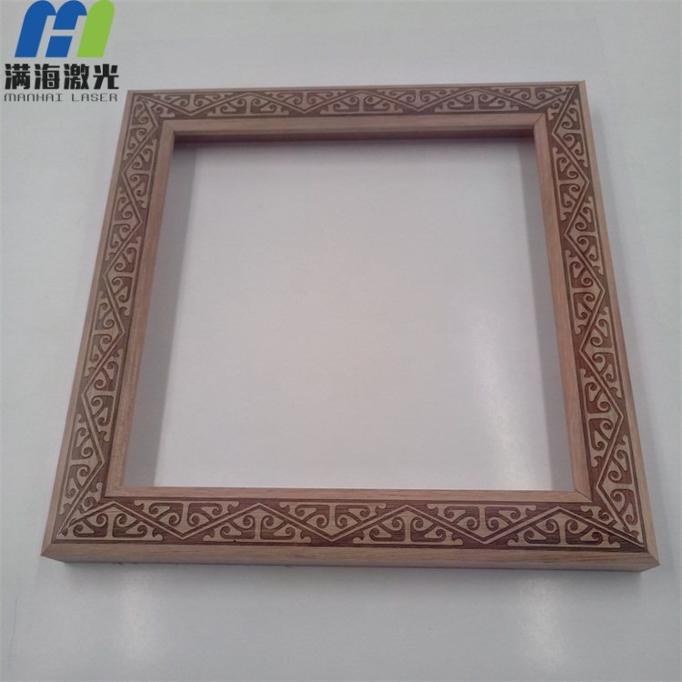 木製品實（shí）木相框激光雕刻加工