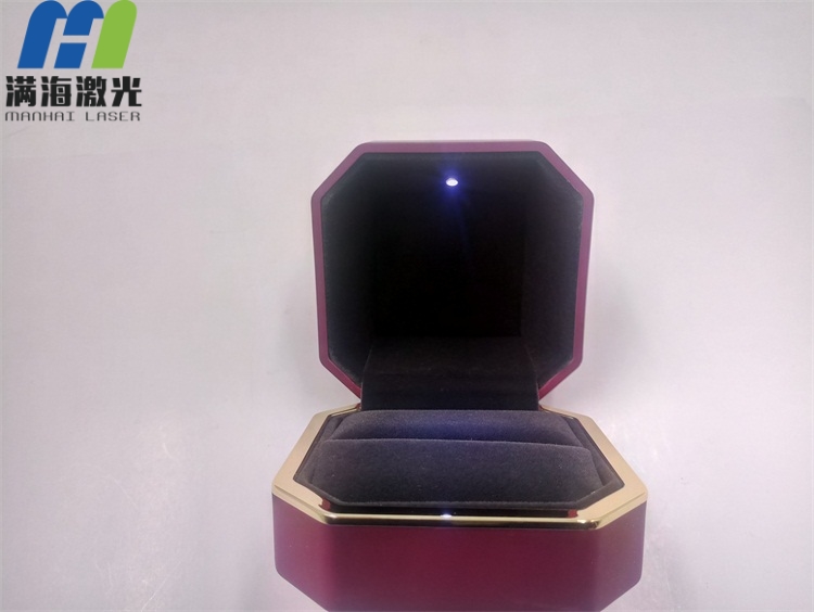 ANGUS木製戒指包裝盒高難度激光鐳射