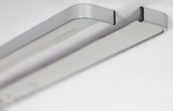 惠普筆記本電腦天（tiān）線蓋旋轉打標