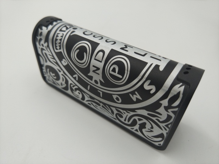 氧化鋁點煙器外（wài）殼（ké）旋轉激光鐳雕加（jiā）工（gōng）