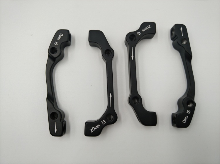 光纖激光機雕刻（kè）自行（háng）車配件