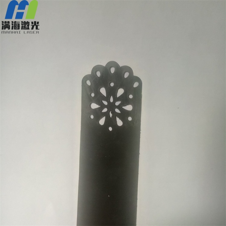 皮（pí）革製品手表表帶激光（guāng）雕刻