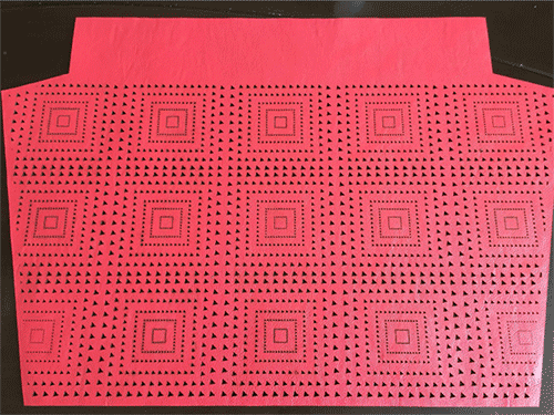 女式（shì）手袋皮料激光切割