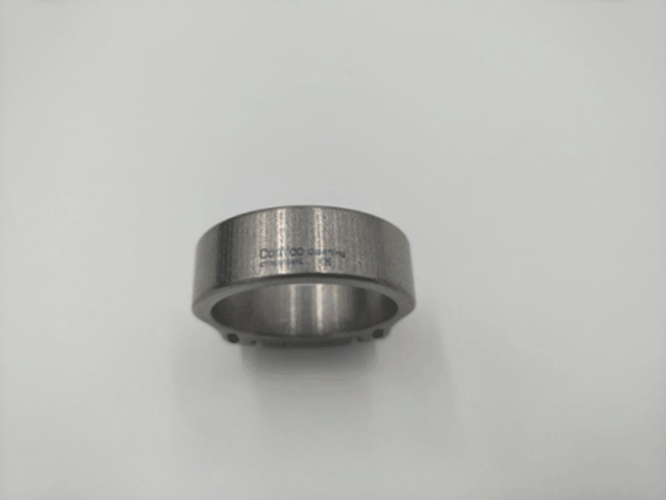 五（wǔ）金戒指激光刻字