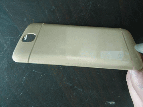 手机后盖（gài）激光旋转打标（biāo）