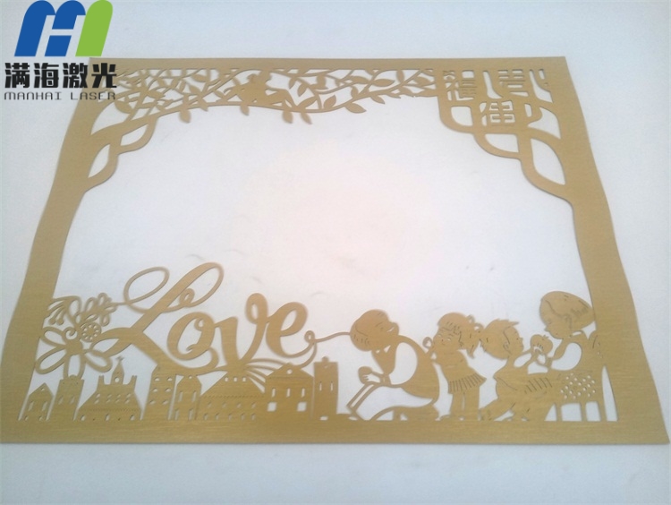 2018年中（zhōng）秋月餅包裝禮盒卡紙激光雕刻