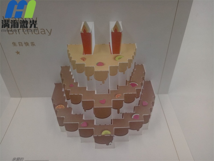 立體紙製賀卡（kǎ）激光鏤空加工廠家