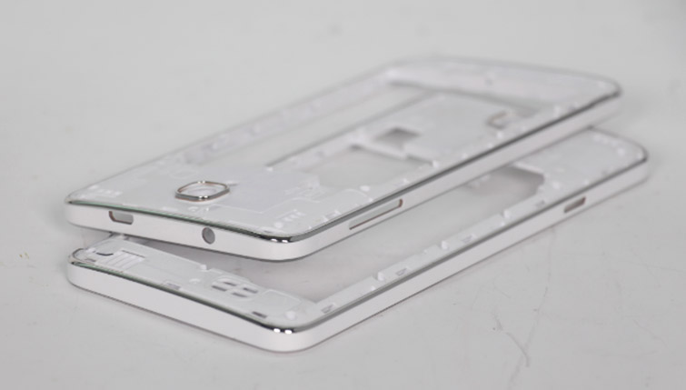 康（kāng）佳手機中框旋轉打標（biāo）